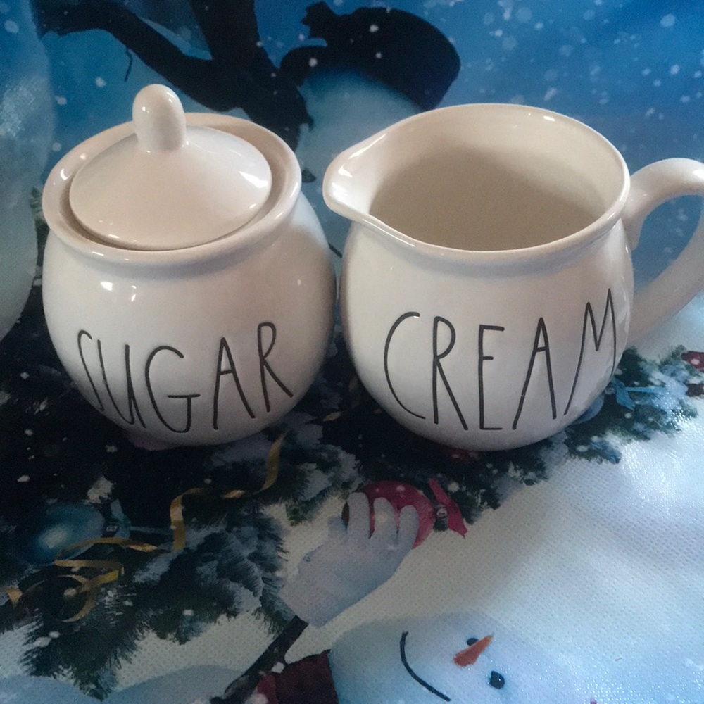 Rae Dunn Cream and Sugar set